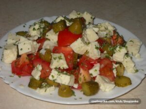 Read more about the article Makedonska salata! Osvezavajuca salata…NEŠTO NOVO I MNOGO UKUSNO