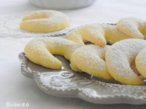Read more about the article Preukusni roščići sa puno vanilije koji se tope u ustima…