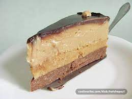 Read more about the article SNICKERS TORTA – BEZ PEČENJA, BOMBA OD TORTE