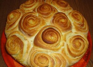 Read more about the article MEKANA POGAČA SA JOGURTOM… gotova za 20 minuta: Nema pekare koja pravi ovako dobar hleb! (RECEPT)