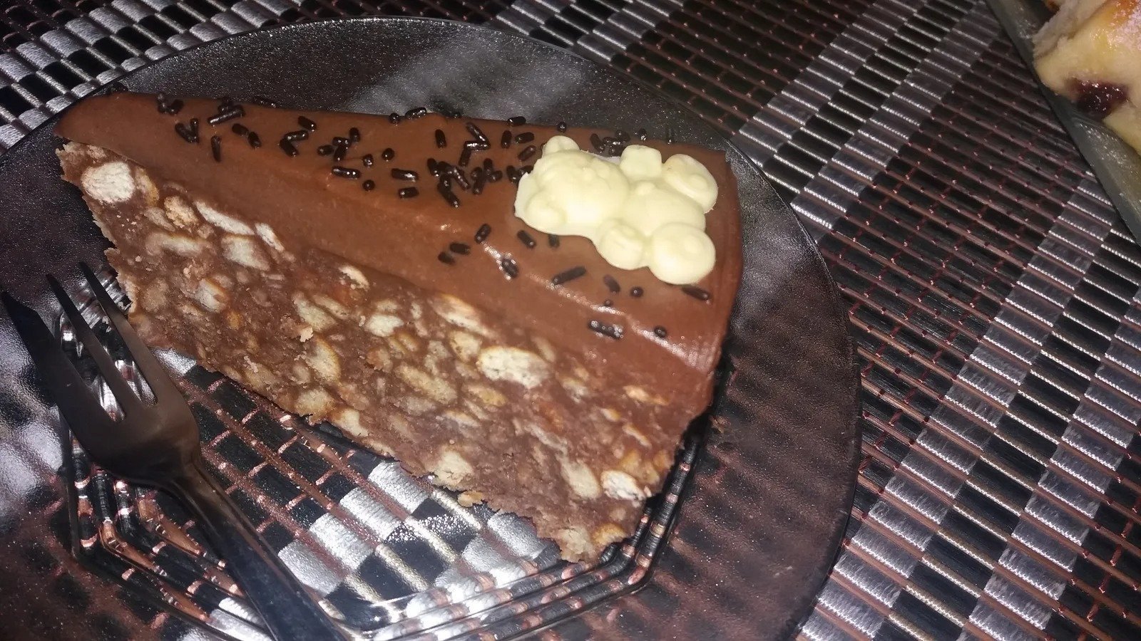 Read more about the article Ganache keks torta